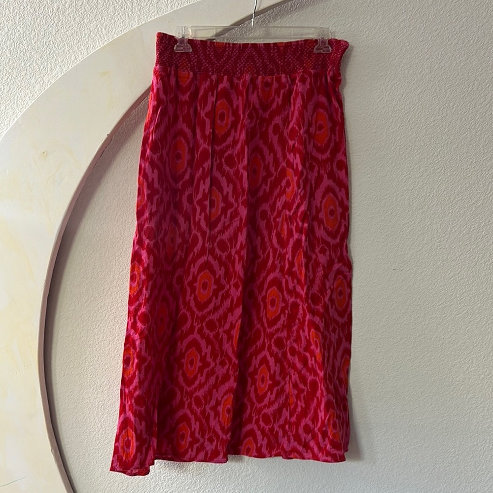 Old navy size large Red and Orange Patterned Women's Skirt